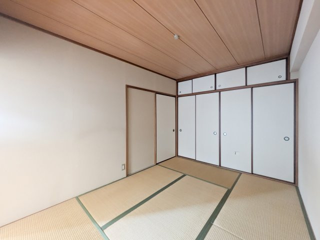 エクセル北青木のその他|約6畳の和室
リビングと繋がった和室で一息付けます。