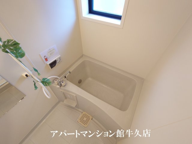 グリーンハイツ Ⅰの浴室|ユニットバス（小窓付）