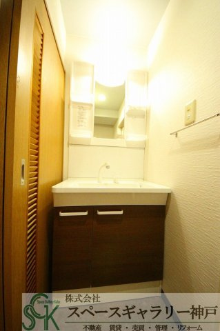 ベイヒルズ明石の洗面所|※お部屋により仕様が異なる場合があります※