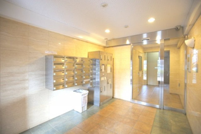 【ロビー】 | スカイコート板橋第二　※7/21退去 | 不在時にも嬉しい宅配ボックスつき☆