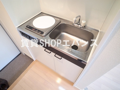 【キッチン】 | アルカンシェル薬園台 | コンパクトなキッチンで掃除もラクラク