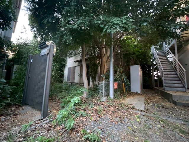 横浜市南区戸建ての庭