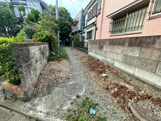 横浜市南区戸建ての前面道路含む現地写真