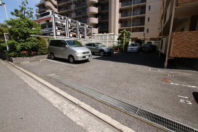 【駐車場】 | ラ・ルミエール