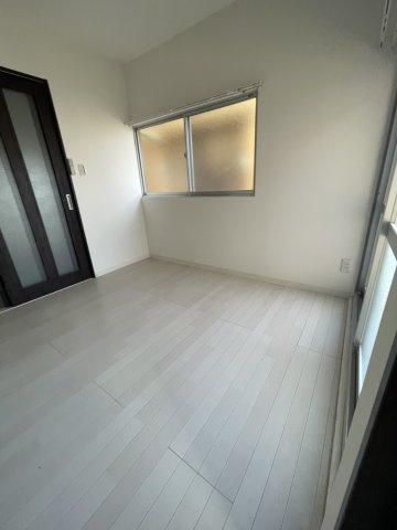 ビーコート青谷の居間・リビング