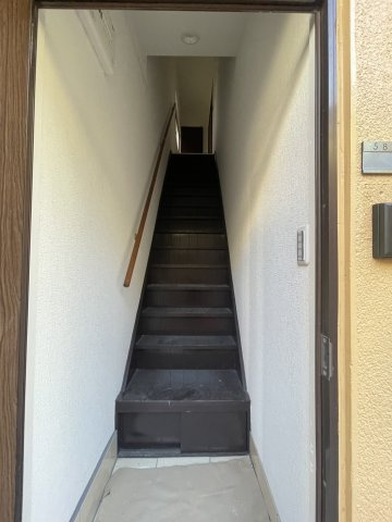 ビーコート青谷の玄関