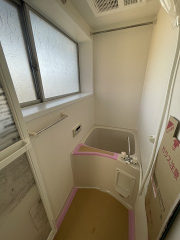 ビーコート青谷の浴室