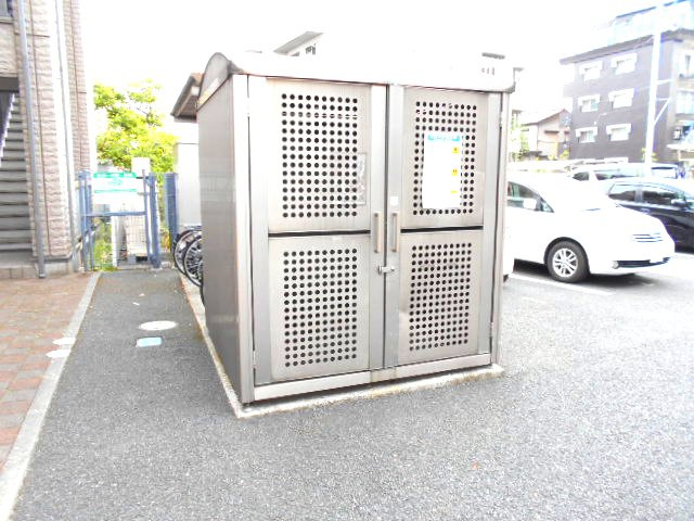 さいたま市南区沼影１丁目の賃貸マンションのエントランス