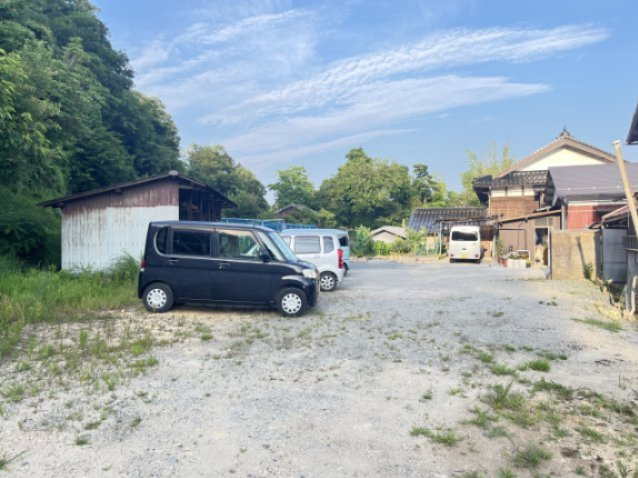 広戸貸家の駐車場