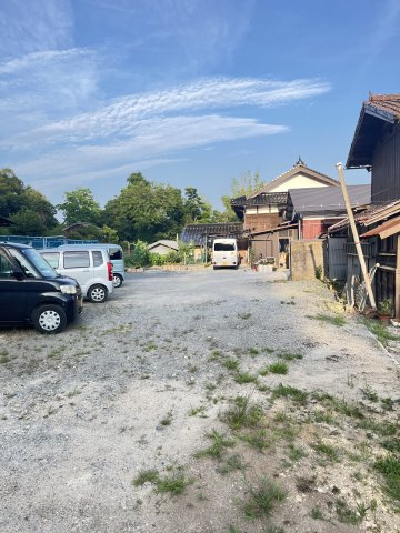 広戸貸家の駐車場