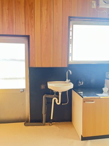 広戸貸家の洗面所