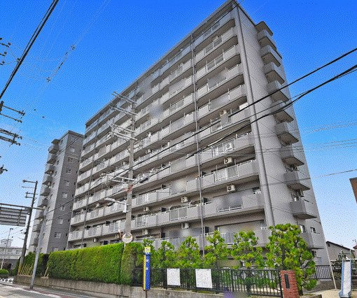 正起瓢箪山ハイツの外観