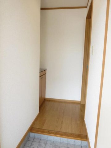 キャプリコートＡの玄関|落ち着いた玄関です