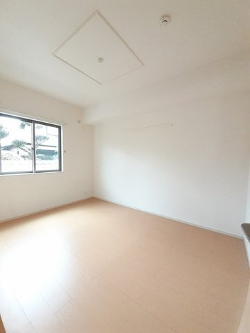 グランペール　ラポールの内装|明るい室内です