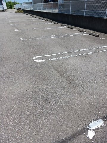 ルーナの駐車場|カースペースがあります