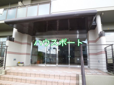 【エントランス】 | ルネ伏見東