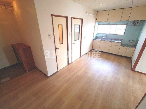 友厚ビルの居間・リビング