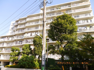 【外観】 | 住む人を映し出す洗練された佇まいは、いつまでも輝き続けながらいつしか街の風景に溶け込んでいきます。