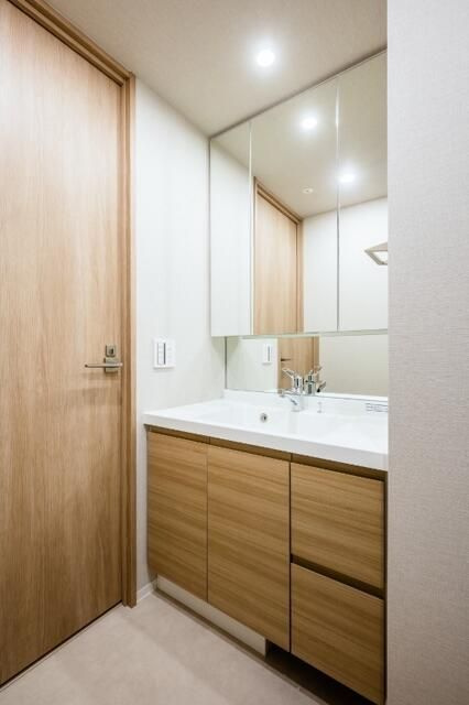 ドゥーエ三ノ輪Ⅰの洗面所