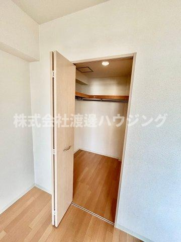 カルム緑地公園3の収納|ウォークインクローゼット