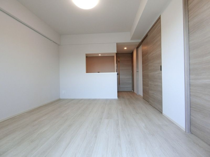 【居間・リビング】ＯＲＳＵＳ志村坂上 