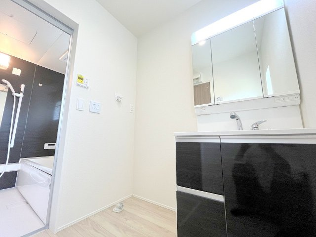 あきる野市牛沼全2棟　新築分譲の独立洗面台