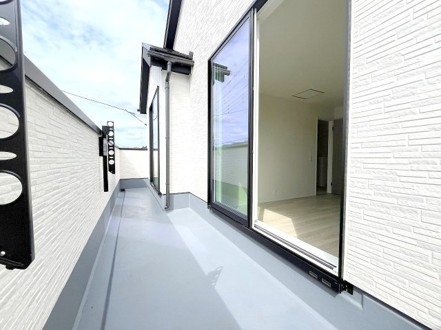 あきる野市牛沼全2棟　新築分譲のバルコニー