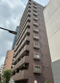 【外観】 | シャープな造りになっています。総タイル張りです！