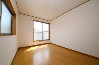 【洋室】 | 久喜市本町二丁目中古戸建 | たっぷり小屋裏収納！