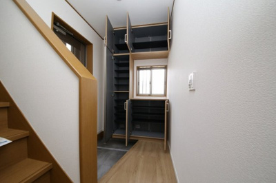 【玄関】 | 久喜市本町二丁目中古戸建