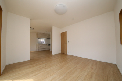 【居間・リビング】 | 久喜市本町二丁目中古戸建