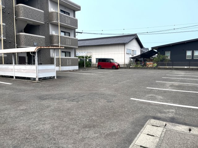 エトアールの駐車場