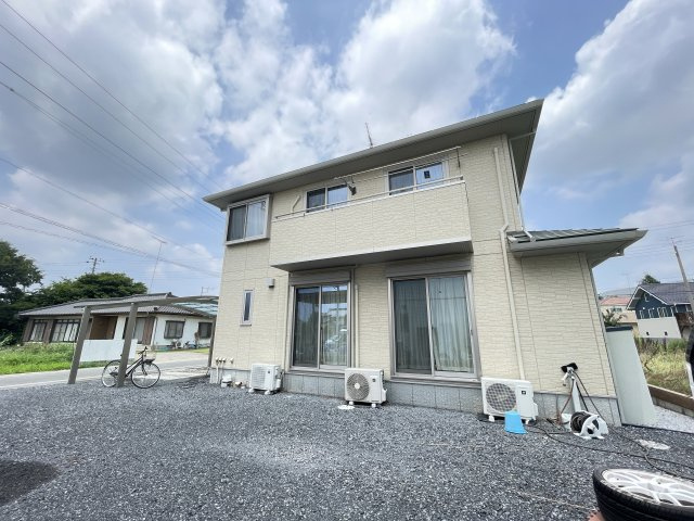 中古戸建・築浅　太田市台之郷町　大和ハウス工業施工の外観|洗車などにも便利な外水栓付きの庭♪