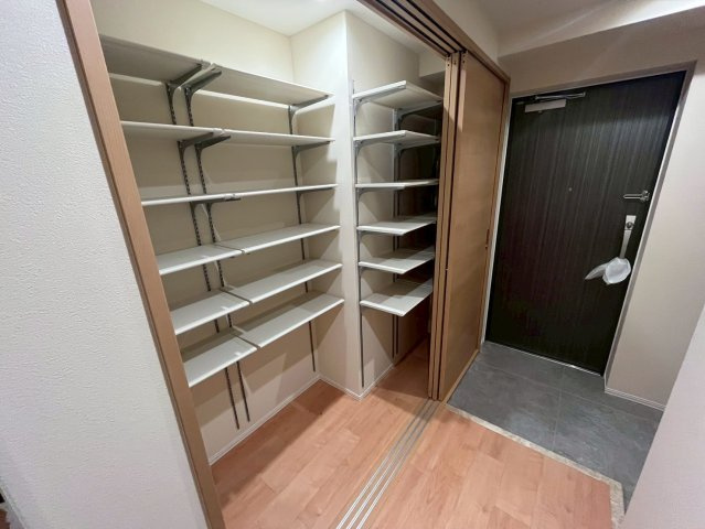 エメルミナ豊中岡町の収納