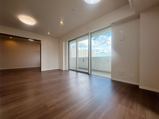 【居間・リビング】 | アイランドタワースカイクラブC棟☆仲介手数料無料☆