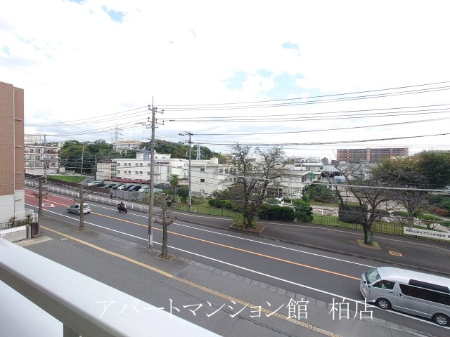 ファーストクライムの玄関