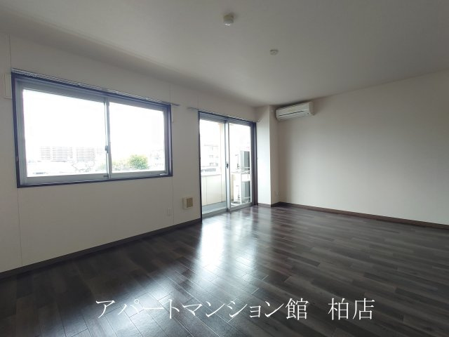 ファーストクライムのキッチン