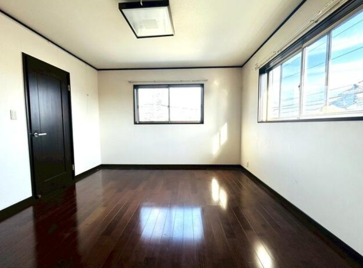 久御山町市田和気の寝室