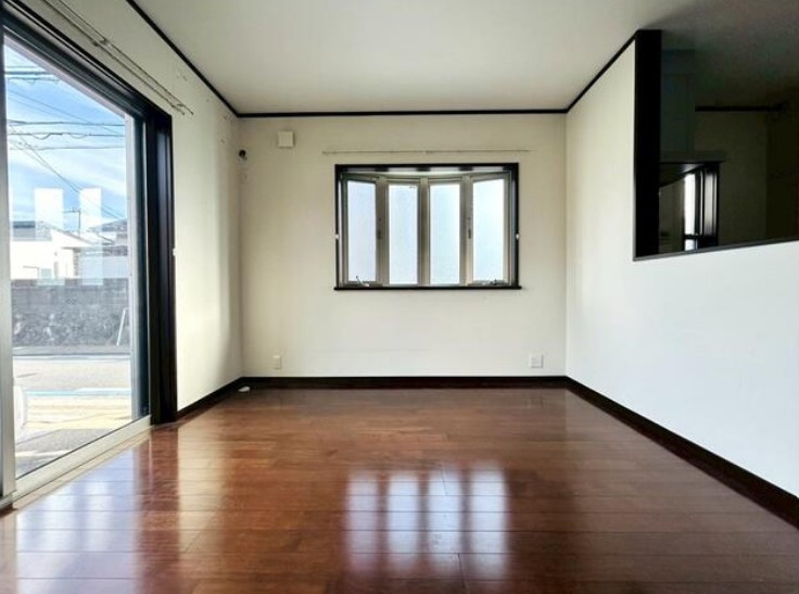 久御山町市田和気の居間・リビング