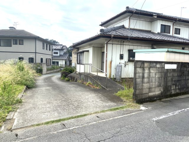 【駐車場】 | 伊勢崎市波志江町　中古住宅