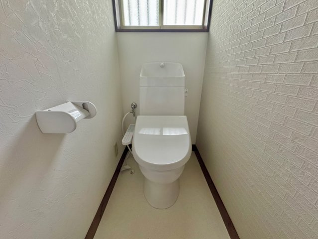 つくば市洞下中古戸建のトイレ