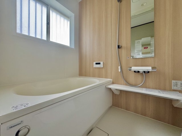 つくば市洞下中古戸建の浴室