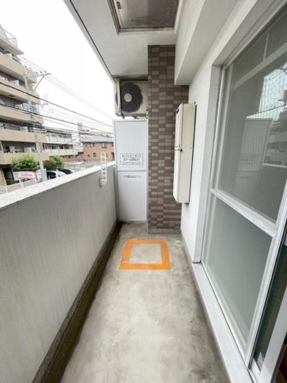 【バルコニー】 | たからビル | 別号室の写真になります。現況優先。