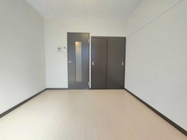 レオネクスト新座ブルーの洋室