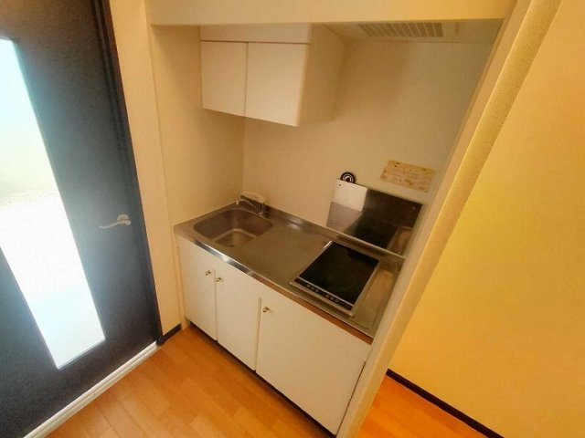 レオネクスト新座ブルーのキッチン