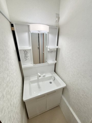 【洗面所】飯山満町2丁目戸建