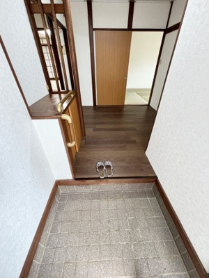 【玄関】飯山満町2丁目戸建