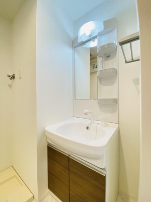 【洗面所】STUDIO KANAREBASHI