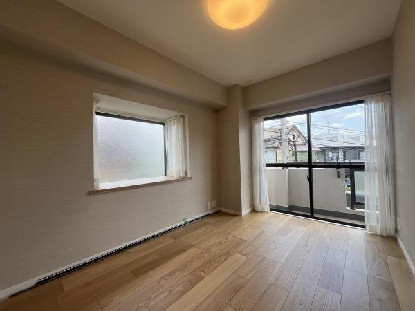 グリュック８二子玉川イーストウイングの居間・リビング