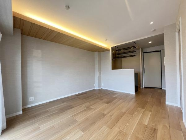 グリュック８二子玉川イーストウイングの居間・リビング|陽当たりが良く心地の良いリビング